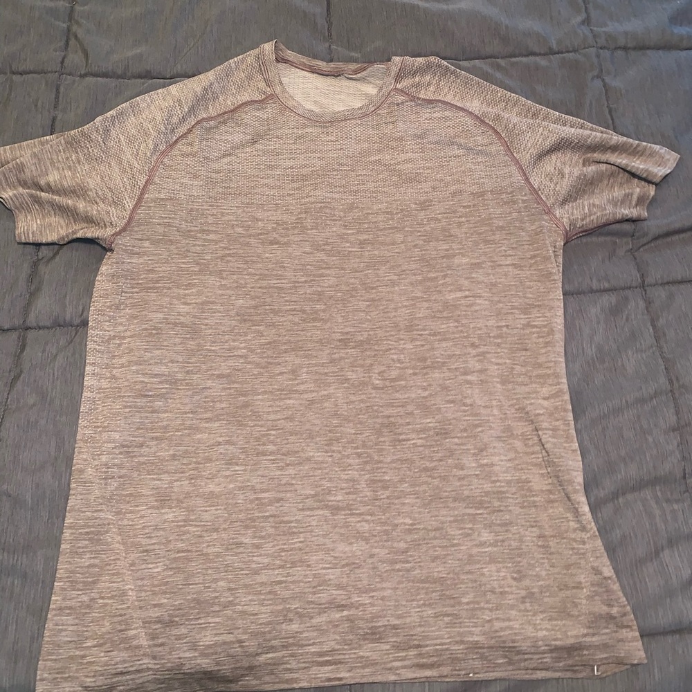 Lululemon Metal Vent